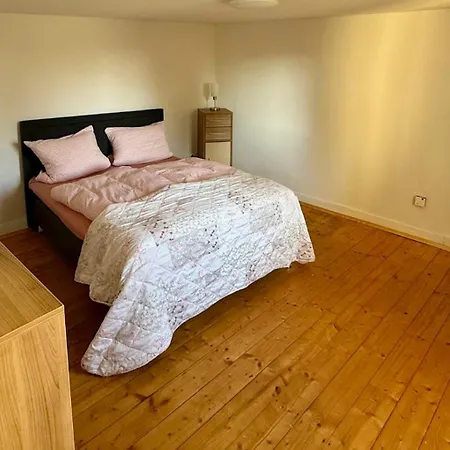 Retro Und Gemuetlichkeit Im Fachwerkhaus - 2 Schlafzimmer, Wohnzimmer, Parkplatz, Balkon - W3 アパート Wolfhagen