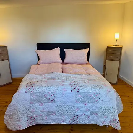 Retro Und Gemuetlichkeit Im Fachwerkhaus - 2 Schlafzimmer, Wohnzimmer, Parkplatz, Balkon *