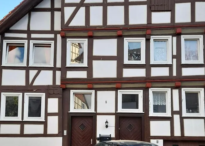 Retro Und Gemuetlichkeit Im Fachwerkhaus - 2 Schlafzimmer, Wohnzimmer, Parkplatz, Balkon Lägenhet *