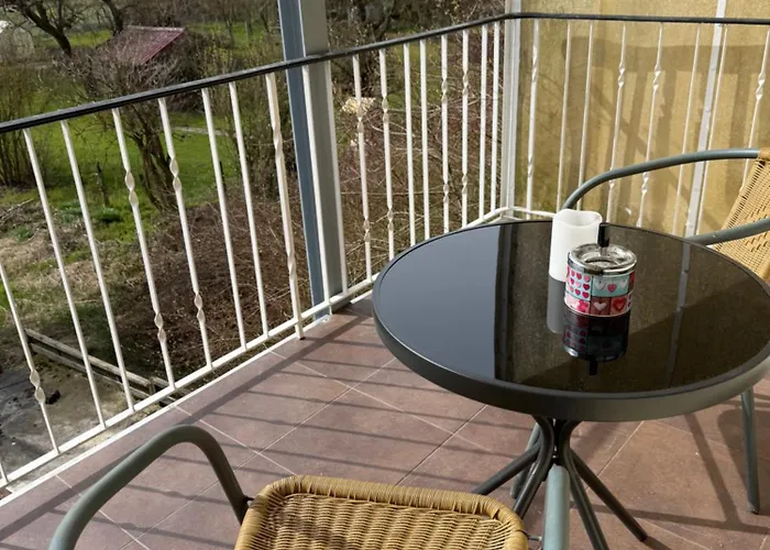 Retro Und Gemuetlichkeit Im Fachwerkhaus - 2 Schlafzimmer, Wohnzimmer, Parkplatz, Balkon - W3 *